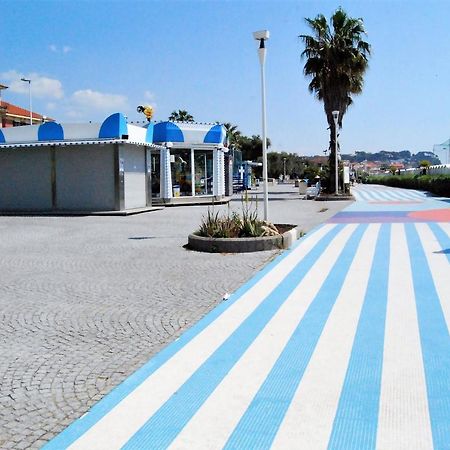 Portobello'S - Work Is Vacation Albissola Marina Zewnętrze zdjęcie